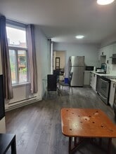 4831 Saint-Urbain Rue in Montréal, QC - Building Photo - Building Photo