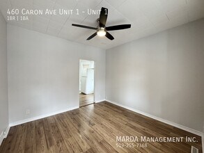 460 Caron Ave in Windsor, ON - Building Photo - Building Photo