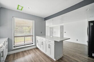 310 Lake Shore N in Montague, NJ - Building Photo - Building Photo