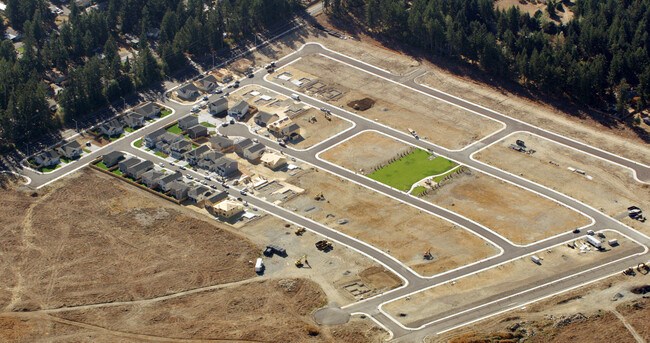 Lennar at Daybreak in Graham, WA - Building Photo - Building Photo