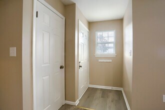 843 Old Silver Spring Rd in Mechanicsburg, PA - Building Photo - Building Photo