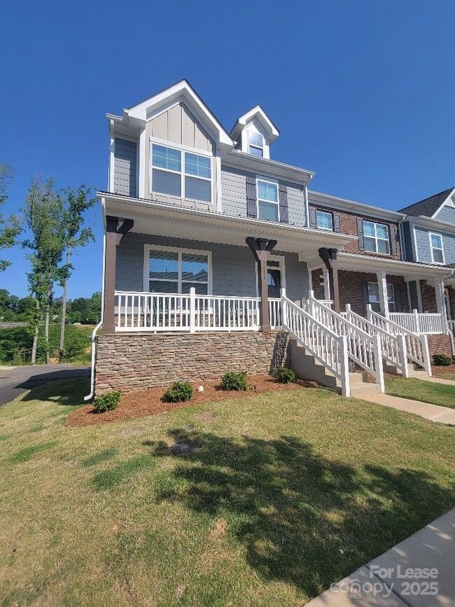property at 2001 Laurel Vlg Cir