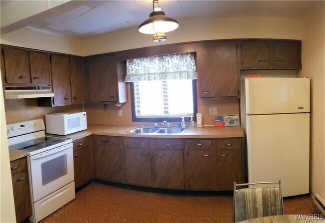 139 S Main St in Albion, NY - Building Photo - Building Photo