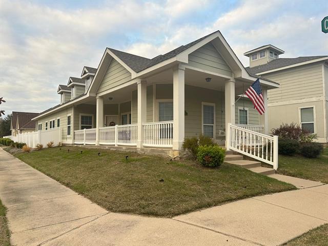 1901 Plantation Pkwy in Savannah, TX - Building Photo