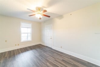 11 N Central Ave in Umatilla, FL - Building Photo - Building Photo