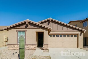 41180 W Bravo Dr in Maricopa, AZ - Building Photo