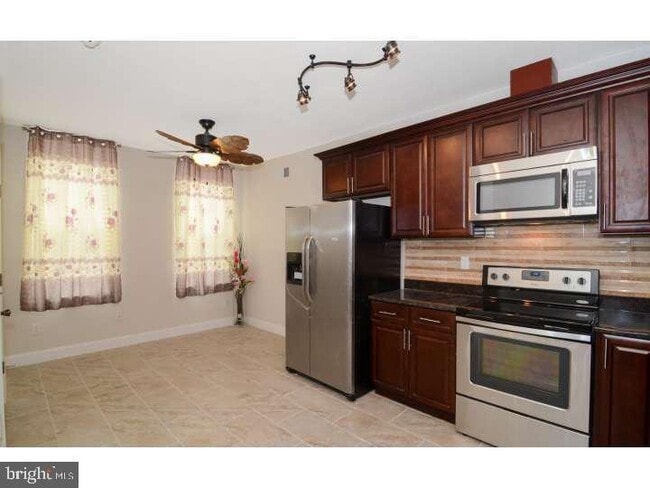 1819 S 18th St in Philadelphia, PA - Building Photo - Building Photo