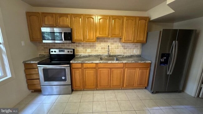 property at 1962 Arwell Ct