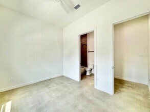 1302 E Kay St in Tampa, FL - Building Photo - Building Photo