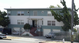 1806-1812 90th Ave in Oakland, CA - Building Photo
