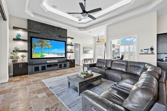 1718 NW 43rd Ave in Cape Coral, FL - Building Photo - Building Photo