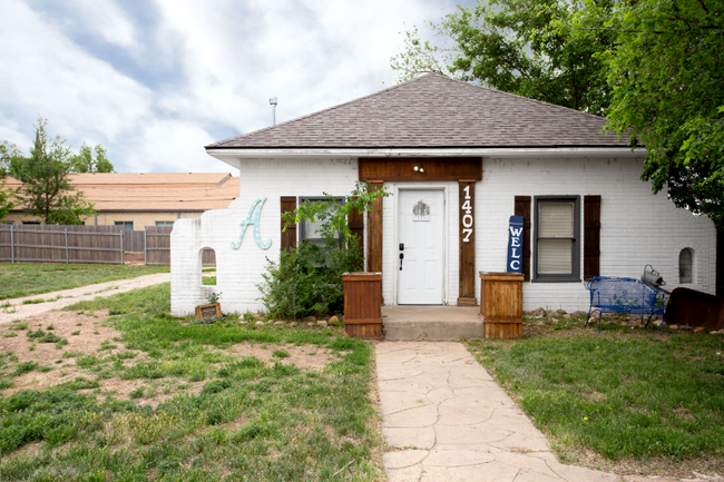 1407 SW 20th Ave in Amarillo, TX - Foto de edificio - Building Photo