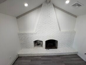 3 William St, Unit 1 in Coram, NY - Building Photo - Building Photo