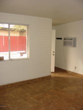 902 S Kenwood Cir in Tempe, AZ - Building Photo - Other