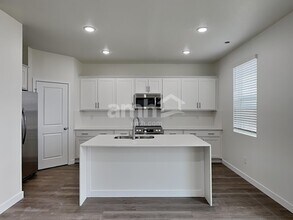 1256 W Mahogany St in Saratoga Springs, UT - Building Photo - Building Photo