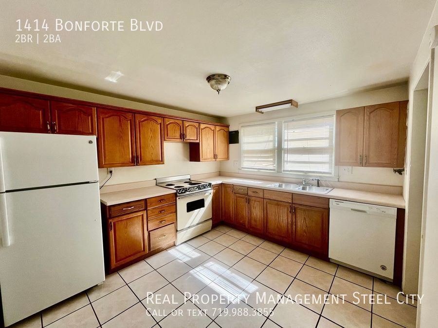 1414 Bonforte Blvd in Pueblo, CO - Building Photo