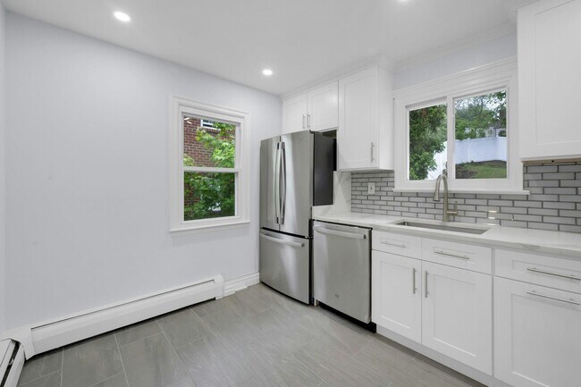 192 Midland Ave in Tuckahoe, NY - Building Photo - Building Photo