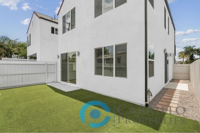 property at 3516 Oak Glen Ln