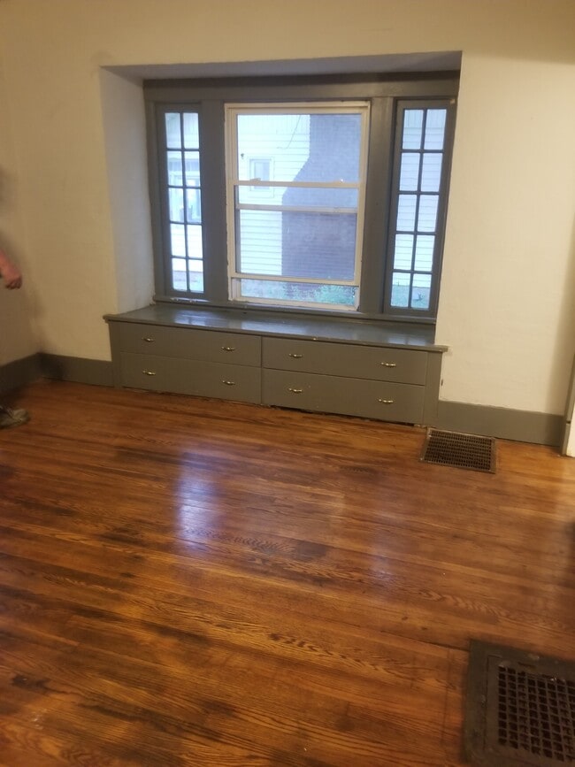 property at 317 Lexington Ave