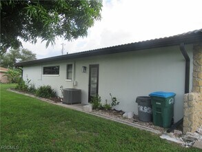 127 SE 42nd St in Cape Coral, FL - Building Photo - Building Photo