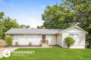 8304 Longview Rd in Kansas City, MO - Building Photo