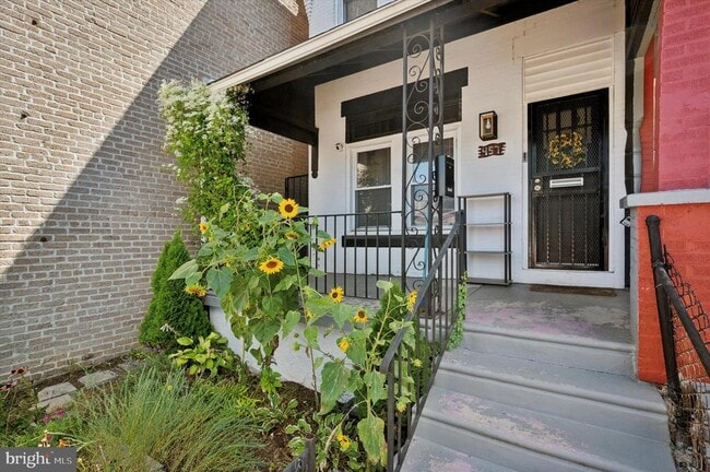 457 N Edgewood St in Philadelphia, PA - Building Photo - Building Photo