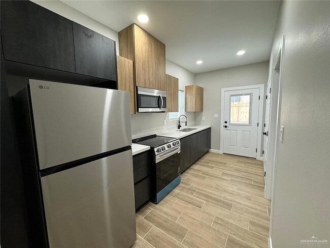 104 San Jose Dr, Unit 2 in Mission, TX - Building Photo - Building Photo