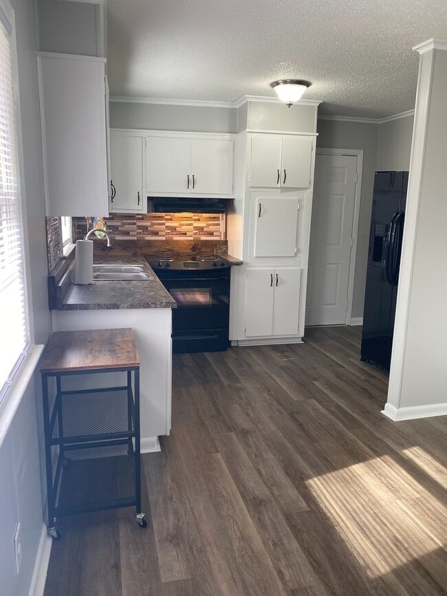 204 E Bay St in Warsaw, NC - Building Photo - Building Photo