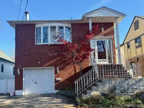 property at 630 Ingraham Ln