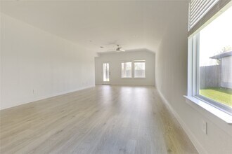 1223 Via Sacra Dr in Richmond, TX - Building Photo - Building Photo