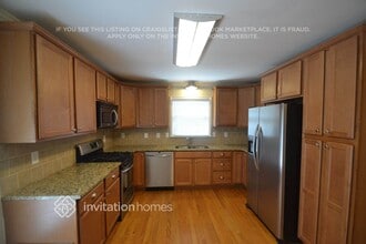 1142 Eastview Dr in Charlotte, NC - Building Photo - Building Photo