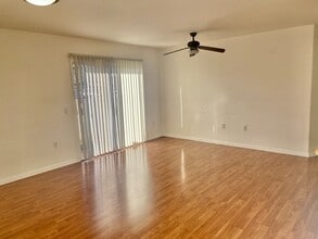 95-1111-1111 Koolani Dr in Mililani, HI - Building Photo - Building Photo