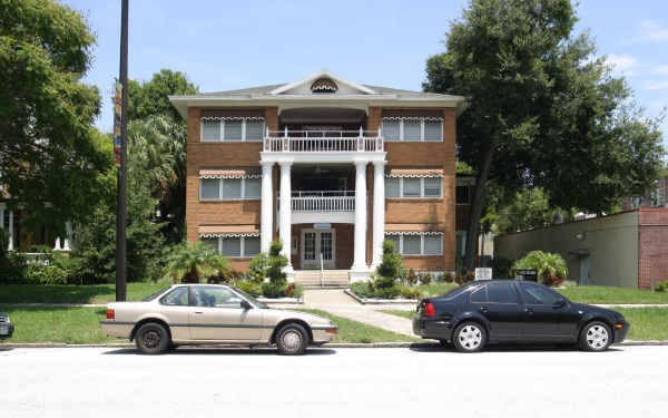 The Colton Apartments in St. Petersburg, FL - Building Photo - Building Photo