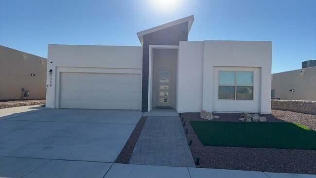 2320 Enchanted Eagle in El Paso, TX - Building Photo - Building Photo