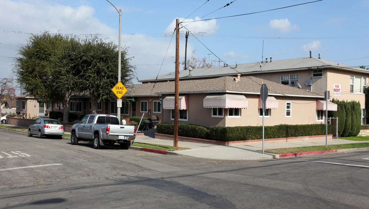 800 Mira Mar Ave in Long Beach, CA - Foto de edificio