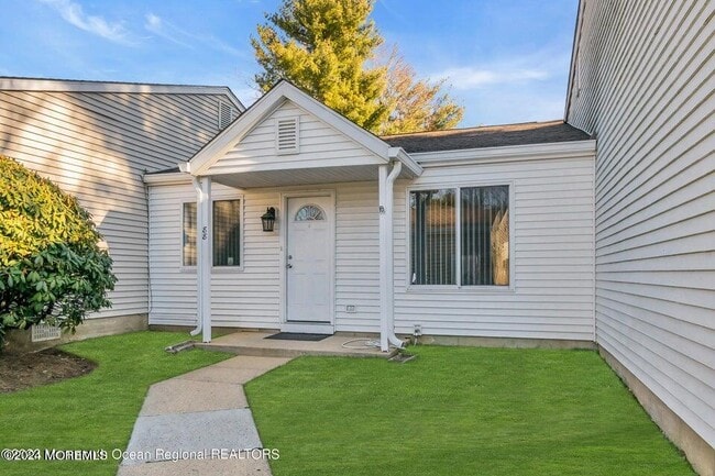 property at 88 Greenwood Dr