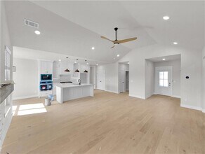 4843 Farmhouse St in Springdale, AR - Building Photo - Building Photo