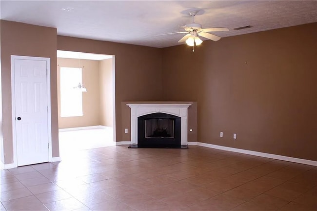 5357 Paramount View Way in Buford, GA - Foto de edificio - Building Photo