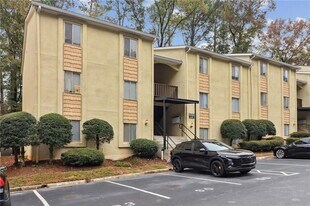 2398 Lawrenceville Hwy in Decatur, GA - Building Photo
