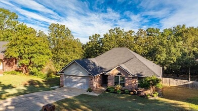 11 Snow Mass Cove in Maumelle, AR - Building Photo - Building Photo