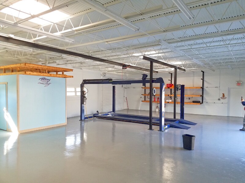 1140 NE Dixie Hwy in Jensen Beach, FL - Building Photo