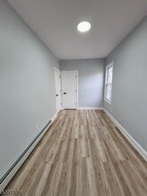 48 N York St in Paterson, NJ - Building Photo - Building Photo