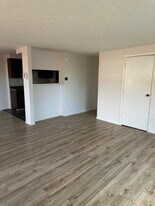 2448 Burgandy Ln in Columbus, OH - Building Photo