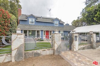 5326 Leghorn Ave in Los Angeles, CA - Building Photo - Building Photo