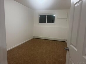 134-15 160th St, Unit 1 in Queens, NY - Foto de edificio - Building Photo