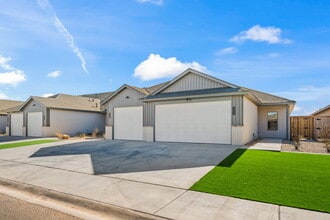 1111 N 7th St in Wolfforth, TX - Building Photo - Building Photo