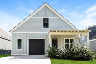 5353 Lynnland Terrace in Chattanooga, TN - Building Photo