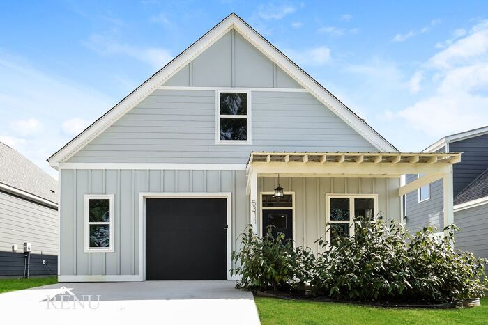 5353 Lynnland Terrace in Chattanooga, TN - Building Photo