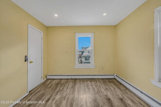 266 Rutter Ave in Kingston, PA - Building Photo - Building Photo