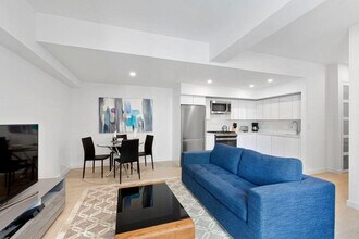 225 Rector Pl in New York, NY - Building Photo - Building Photo